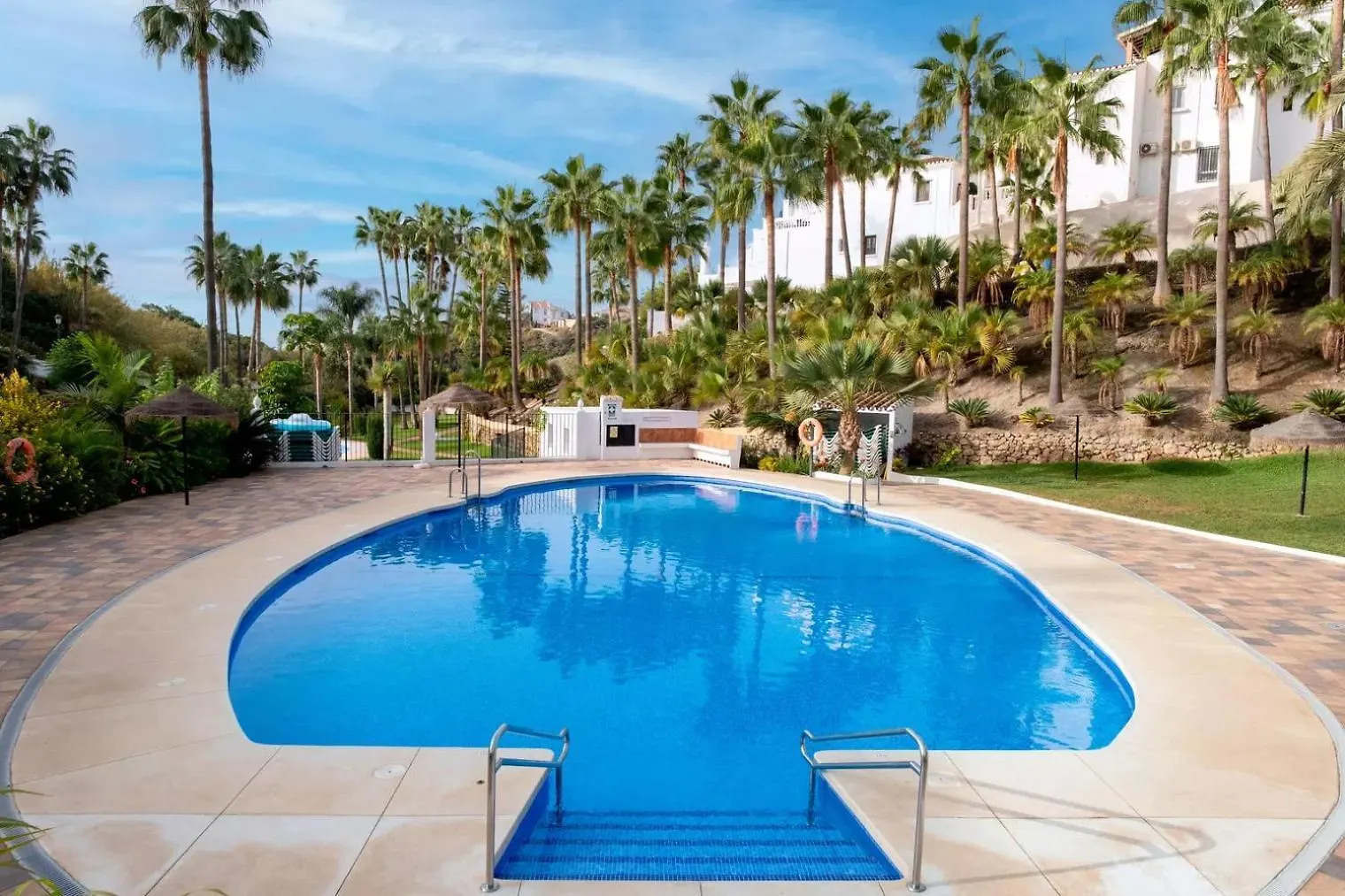 Tetuan 11 Oasis Properties Nerja 0*,  Spanien